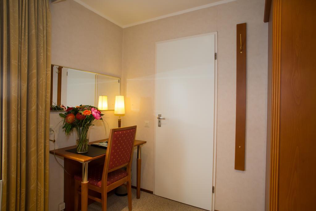 Landhotel De Hoofdige Boer Almen Exterior foto